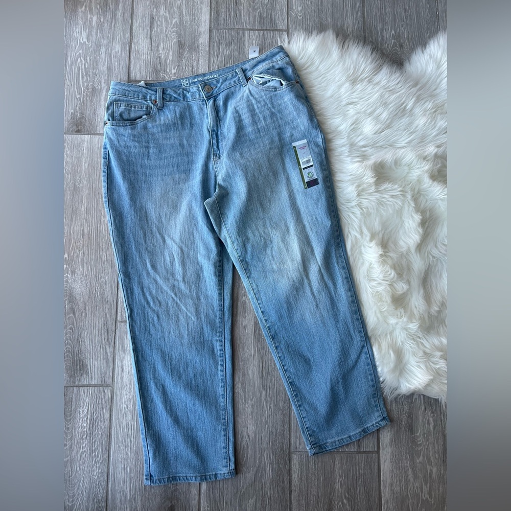 No Boundaries Women's High Rise Light Blue Jeans